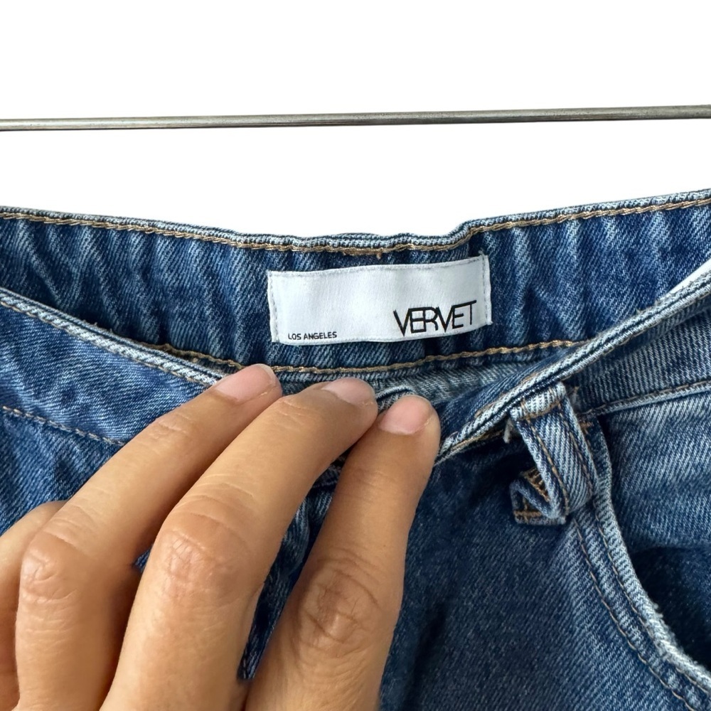Distressed Light Blue Women's Jeans - Picture 5 of 10